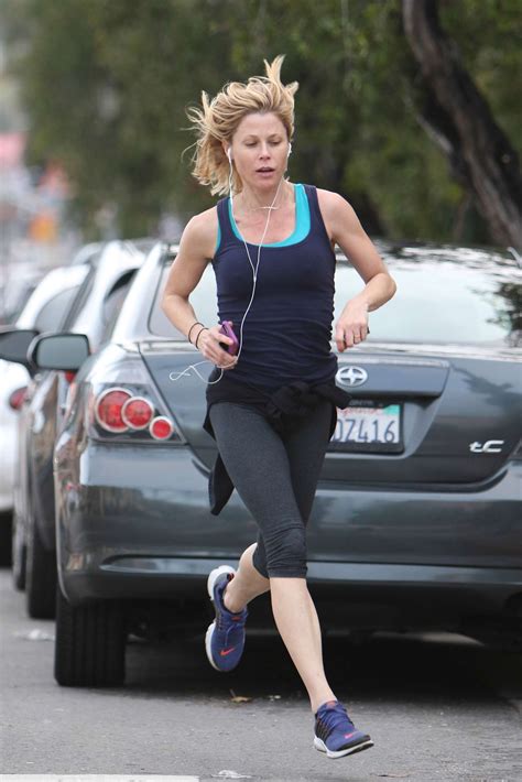 Julie Bowen In Tights Jogging In Sherman Oaks 14 Gotceleb