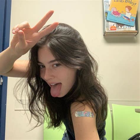 gracie abrams on instagram “big girl at the pediatrician” beautiful girl image pretty face