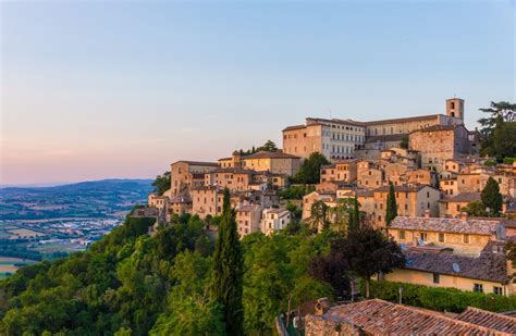 7 Of The Most Beautiful Towns And Villages In Umbria Olivers Travels