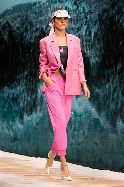 Hot Pink Fashion Trend Miss Rich