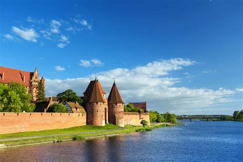 Malbork Castle In Poland One Of The Biggest Castles In The World