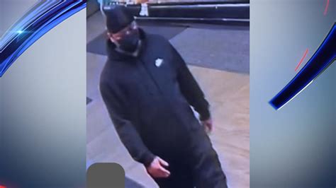 Man Gropes 8 Year Old Girl In Bronx Grocery Store Pix11