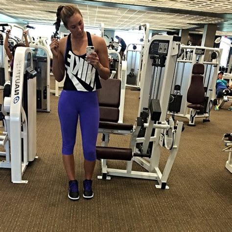 Alyssa Levesque In Gym Super Wags Hottest Wives And Girlfriends Of