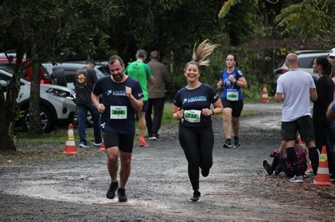 Corrida Do Vinho Mais De Competidores Se Desafiaram Nos