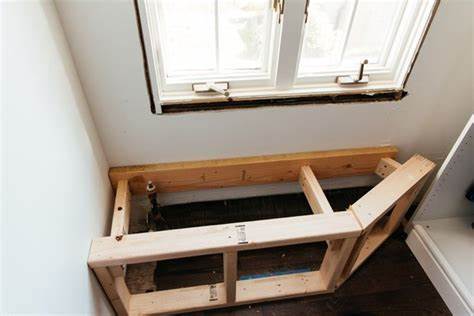 Диета 4 комнаты Как сделать диванчик на подоконнике(и куда деть батарею)? — INMYROOM Как сделать диванчик на подоконнике(и куда деть батарею)? — INMYROOM Диета 4 комнаты