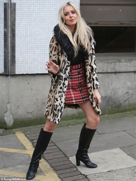 Diana Vickers Shows Off Her Lithe Legs As She Leaves The Itv Studios In
