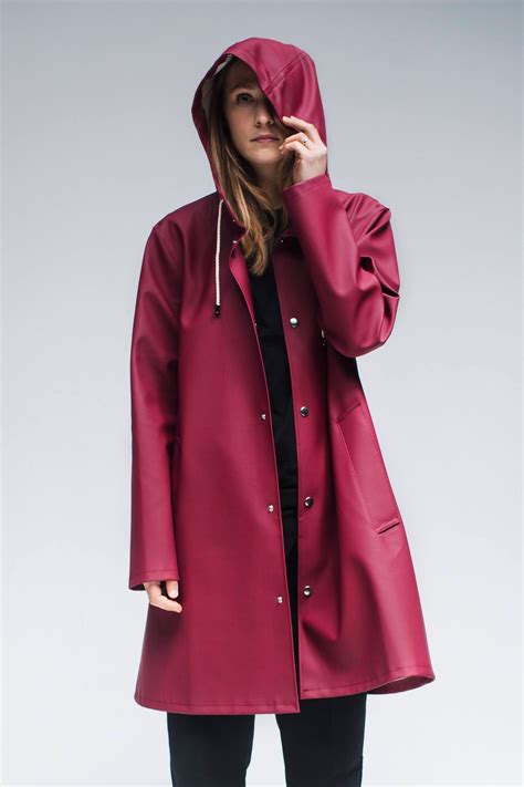 Mosebacke Raincoat Burgundy Stutterheim Us Stylish Raincoats