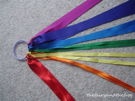 Meaning of streamers for the defined word. The fairy and the frog: Rainbow Ribbon Streamers