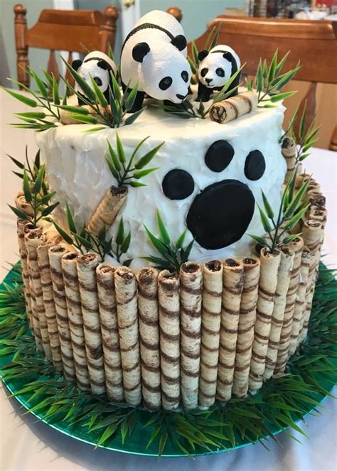 Pin By Martine Lavoie On Gateaux Panda Birthday Cake Panda Cakes