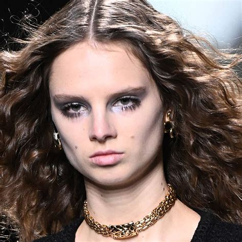 Chanel Fashion News Make Up And Runway Show Coverage