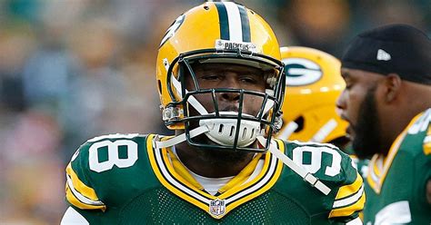 Letroy Guion Wont Be Prosecuted Could Return To Packers Sporting News