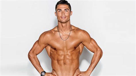 Cristiano Ronaldo Exposes His Muscle Body Naked Male Celebrities