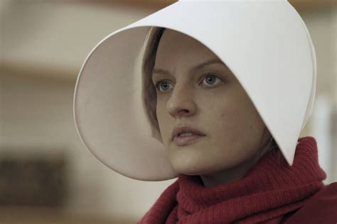 elisabeth moss wins 2017 emmy for best drama actor in ‘the handmaid s tale south china