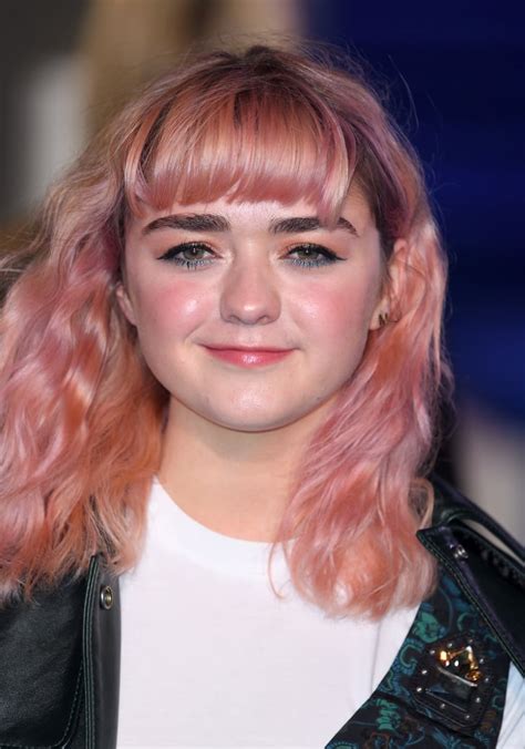 Maisie Williams With Cropped Pink Bangs 45 Best Celebrity Bangs In