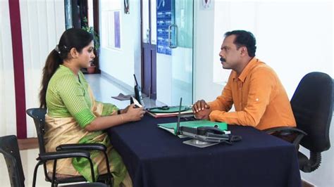 Parasparam Watch Episode 19 The Doctor Counsels Deepthi On Disney