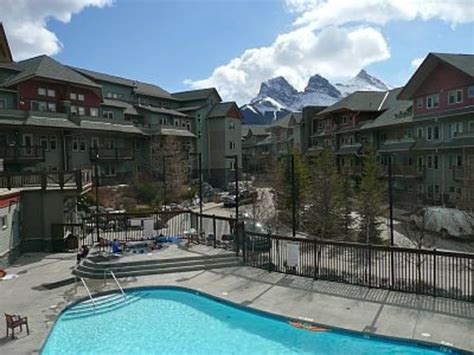 Mountain View With Pool Canmore Vacation Rental