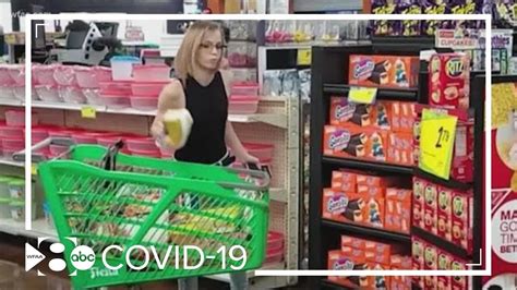 Woman Throws Food In Grocery Store After Being Asked Wear A Mask Youtube