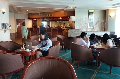 The hotel offers various recreational opportunities. Tapai Lounge - Crystal Crown Hotel Kota Kinabalu