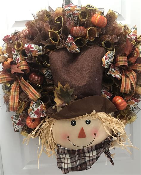 Fall wreath/ Scarecrow wreath | Scarecrow wreath, Fall wreath, Halloween wreath