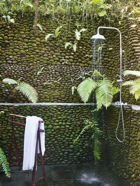 30 Cool Outdoor Showers To Spice Up Your Backyard Architecture And Design
