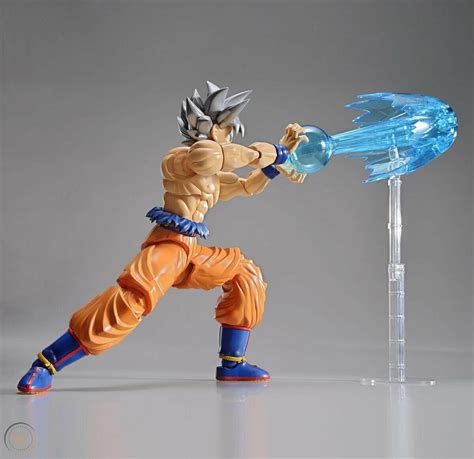 Son Goku Ultra Instinct Dragon Ball Bandai Figure Rise Authentic Model