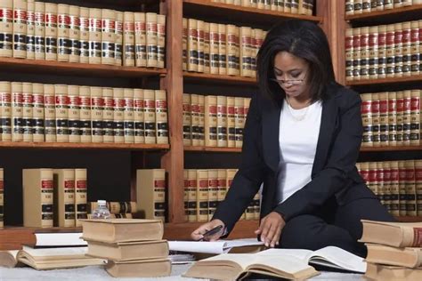 Candidate Attorney Urgently Needed Salary R4 000 To R5 000 Per Month