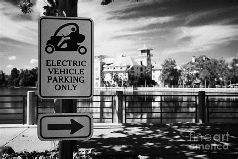 Electric Vehicle Parking Only Spaces Bays In Downtown Celebration