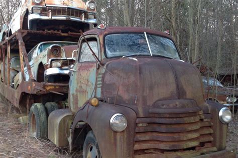 If you're visiting this site, there's a good chance you'd like to see barn finds for sale! Haven't Seen Everything - Vintage Bow-Tie Hauler