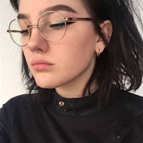 10 Cute Septum Piercing Pictures That Will Make You Want One Society19 Uk
