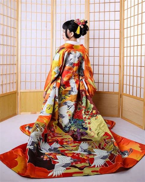Épinglé Sur Kimono Japonais