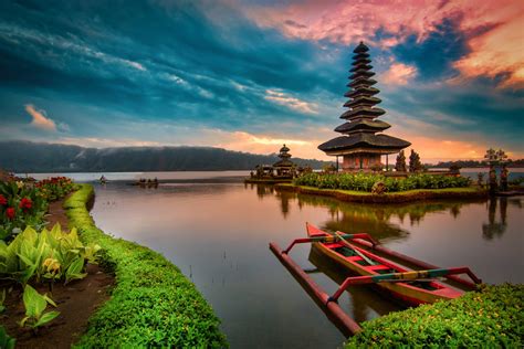 Tips Berlibur Yang Tak Terlupakan Di Pura Ulun Danu Beratan Bali