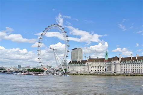 London Eye A Popular Ferris Wheel On The River Thames Go Guides