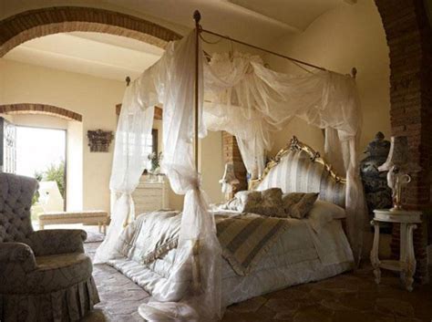 25 Glamorous Canopy Beds For Romantic And Modern Bedroom Decorating