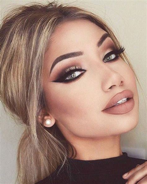 Elegant Evening Makeup That You Have To Try Cat Eye Makeup Evening