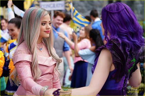 Disney Releases Tons Of New Pics From Descendants 3 Featuring Cameron