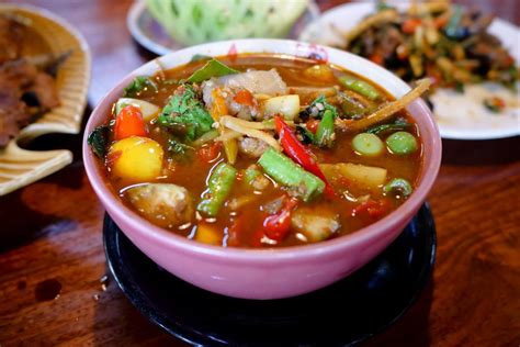 Thai, food and dining, restaurants, social. 10 Best Thai Restaurants in Bangkok in 2018 (Local Food)