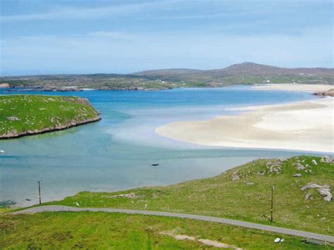 Beach Bay Cottage Ref Srrm In Carnish Uig Isle Of Lewis Outer