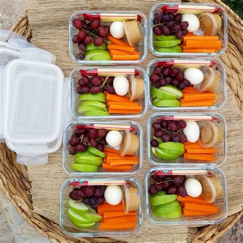 But what is really a healthy lunch? Mix + Match Bento Boxes | Clean Food Crush