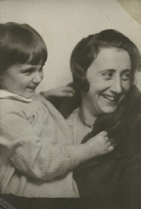 Edith Frank With Margot 1929 Edith Frank With Daughter Ma Flickr