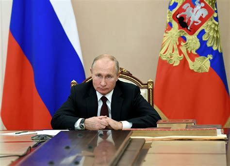 UK media report that Putin is ill and poised to quit is nonsense, says 