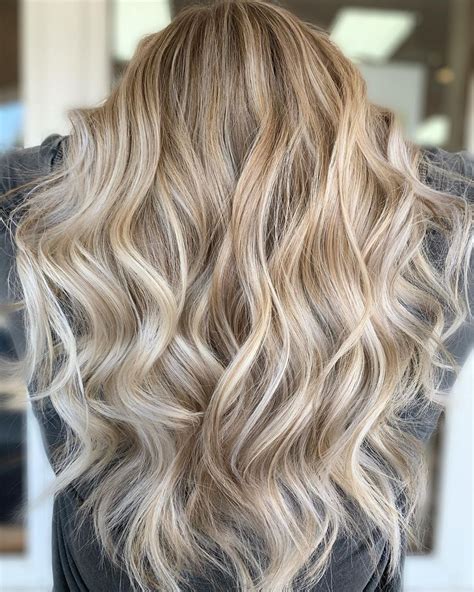 28 Hq Pictures Balayage For Blonde Hair What Is Balayage Balayage Hair Color Highlights Vs