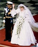 Comparing Meghan Markle & Princess Diana's Wedding Dresses | E! News ...