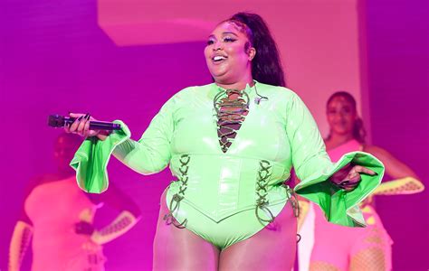 Lizzo Asks Fans Love All Of Me In Naked Preview Of Music