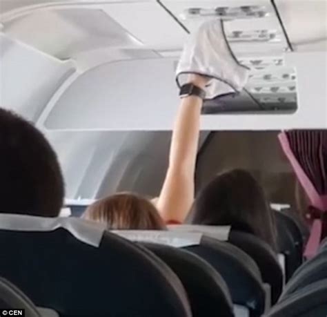 Female Passenger Filmed Drying Underwear Beneath Air Vent Daily Mail
