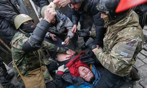 Filmy Z Wojny Na Ukrainie - Rewolucja na Ukrainie. Nawet 100 zabitych w walkach w Kijowie - wideo