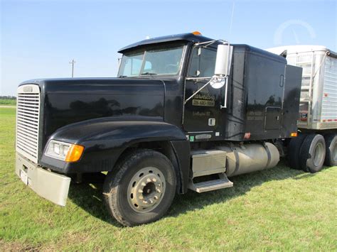 1996 Freightliner Fld120 Auction Results