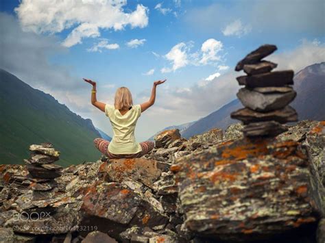 Meditation In The Mountains Healing Yoga Kundalini Yoga Best Yoga