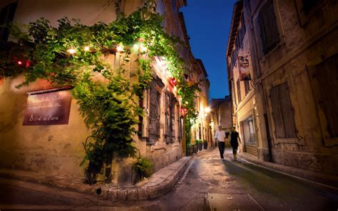 Rance Saint Remy De Provence Night Street France France Wallpaper