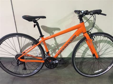 Orange Cannondale Quick 6 27sp Road Bike