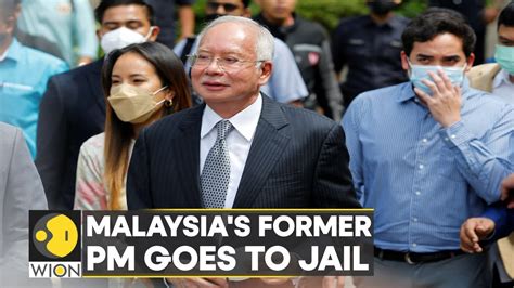 Malaysian Ex Pm Najib To Serve 12 Year Prison Sentence After Failing To
